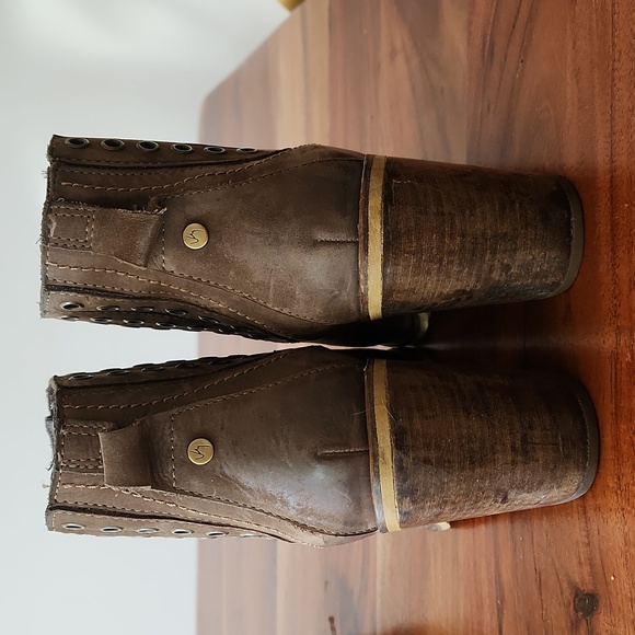 Booties - Picture 2 of 4